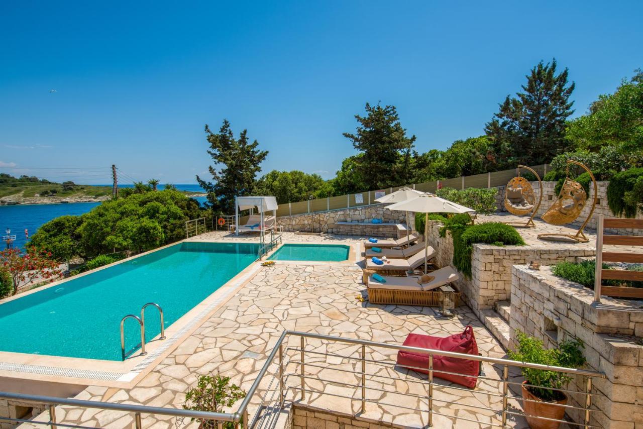 Villa Terra Del Nonno With Sea Views & Pool Gaios Exterior foto