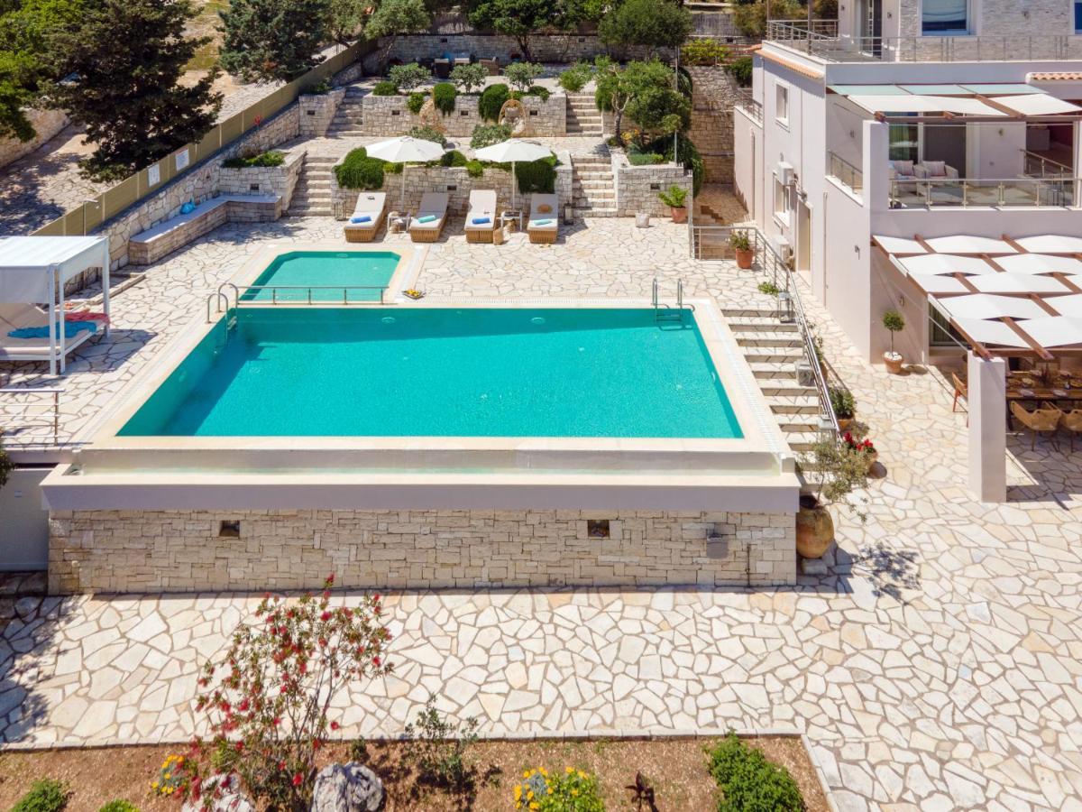 Villa Terra Del Nonno With Sea Views & Pool Gaios Exterior foto